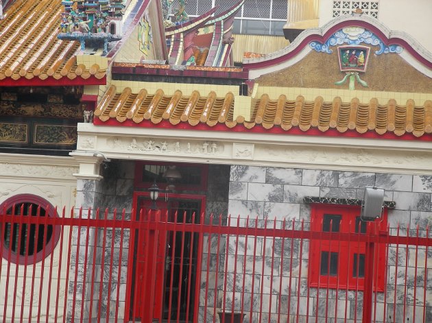 龍山寺の外壁